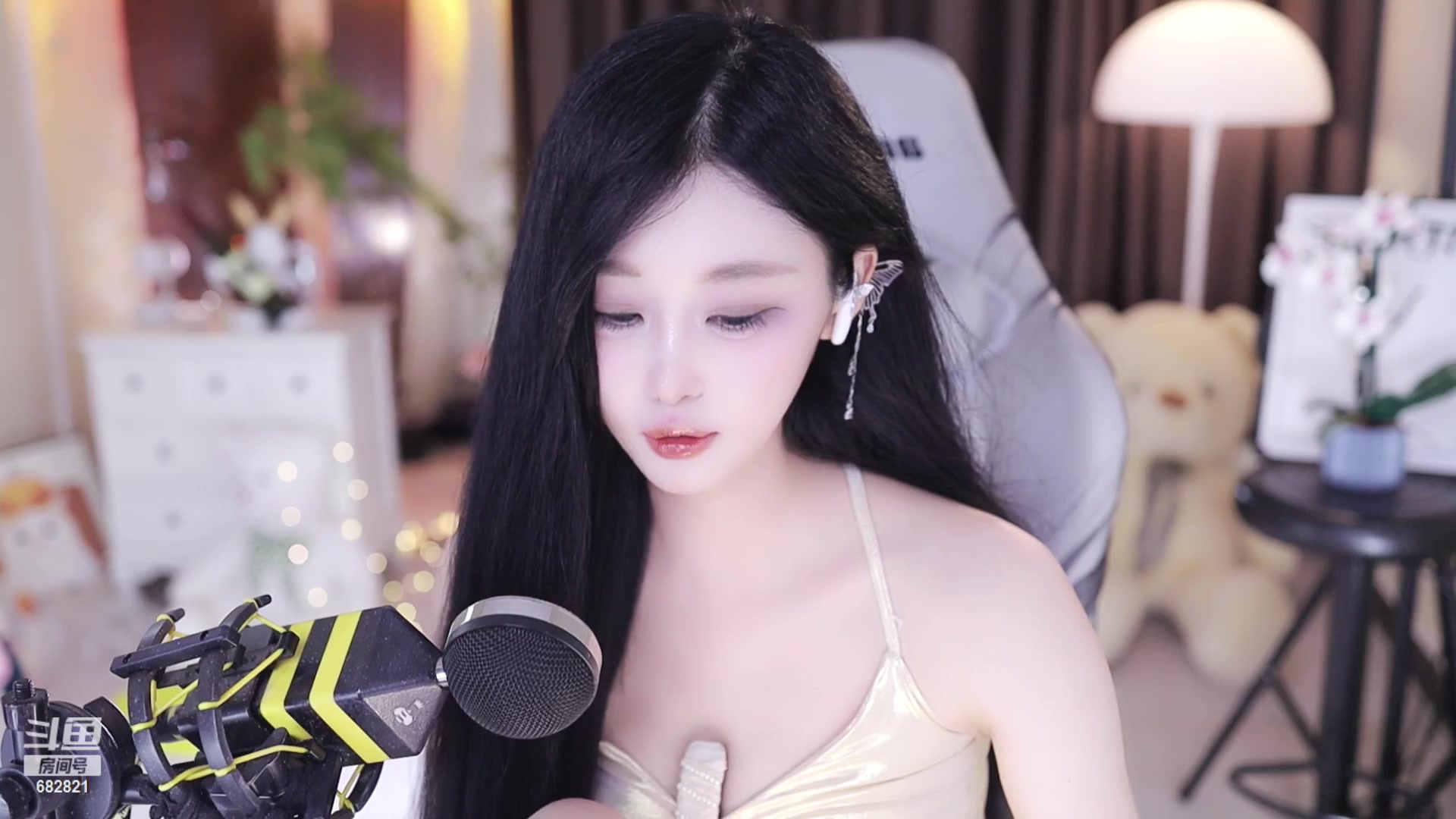 【2023-10-21 00点场】苏小懒困了：⭐西湖边上的纯玉天花板小姐姐开杀了