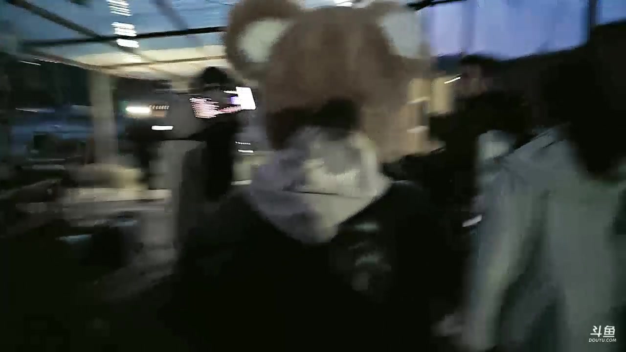 【2023-10-21 17点场】别问问就黑皮：《一起去海边》Day1 22220