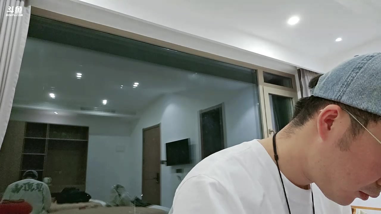 【2023-10-22 02点场】别问问就黑皮：《一起去海边》Day1 22220