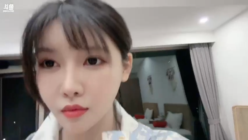 【2023-10-21 22点场】喵小莎：晚上十点户外。