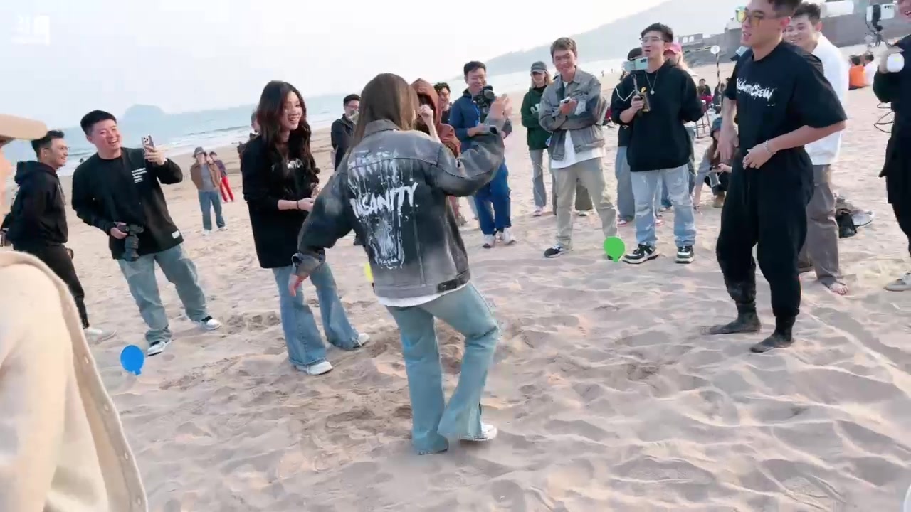 【2023-10-22 15点场】喵小莎：晚上十点户外。