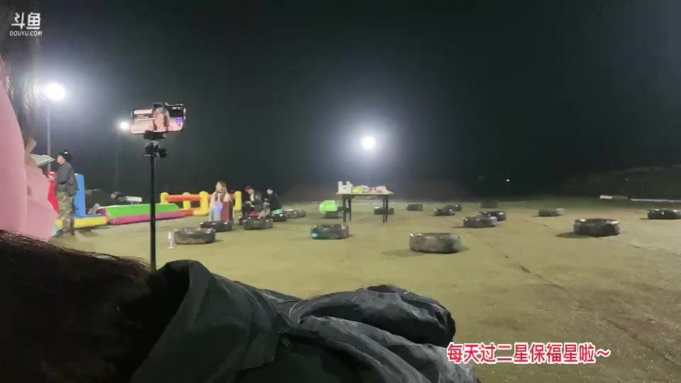 【2023-10-21 22点场】惠娜娜呀:【小奶团】985团播