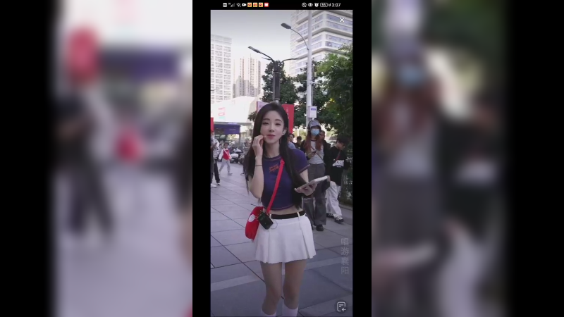 网红冯提莫唱歌