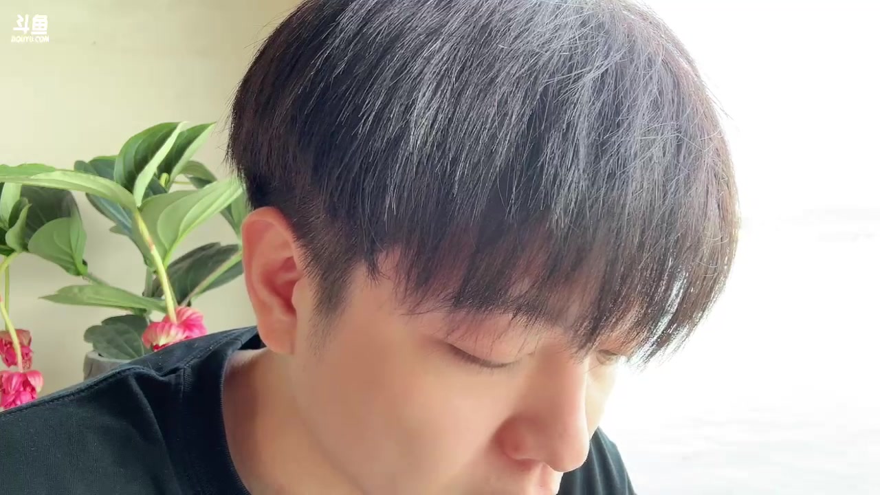 【2023-10-23 14点场】轰轰仔：轰轰：两点见！带扑扑和旁观哥逛逛