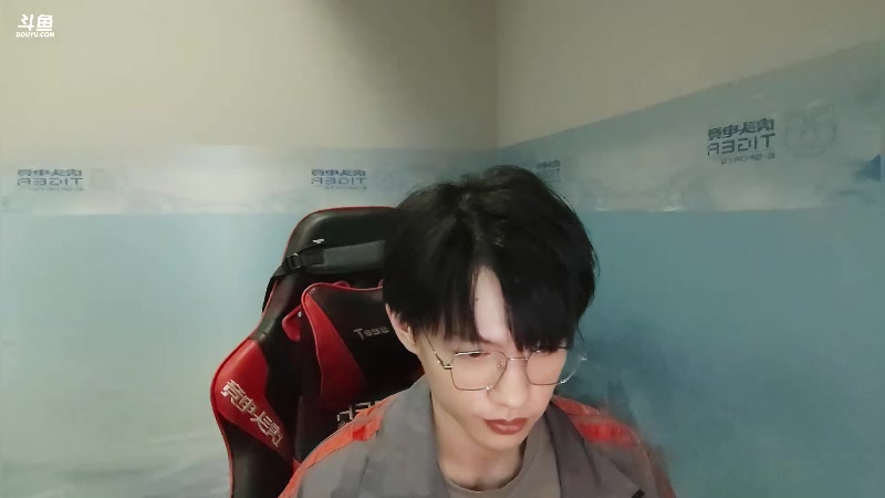 【2023-10-21 12点场】九二楷之丶92K：今天无畏契约重庆省赛