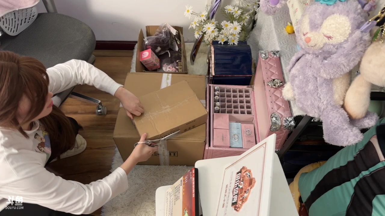 【2023-10-23 18点场】初初大小姐：直播拆米哈游周年庆礼盒