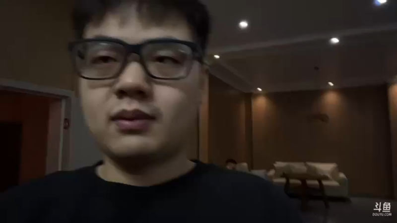 【2023-10-24 19点场】067QAQ：新人主播点点关注支持一下！