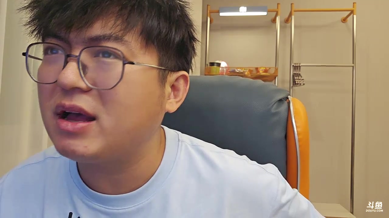【2023-10-25 01点场】火力堂主：抵达深圳！
