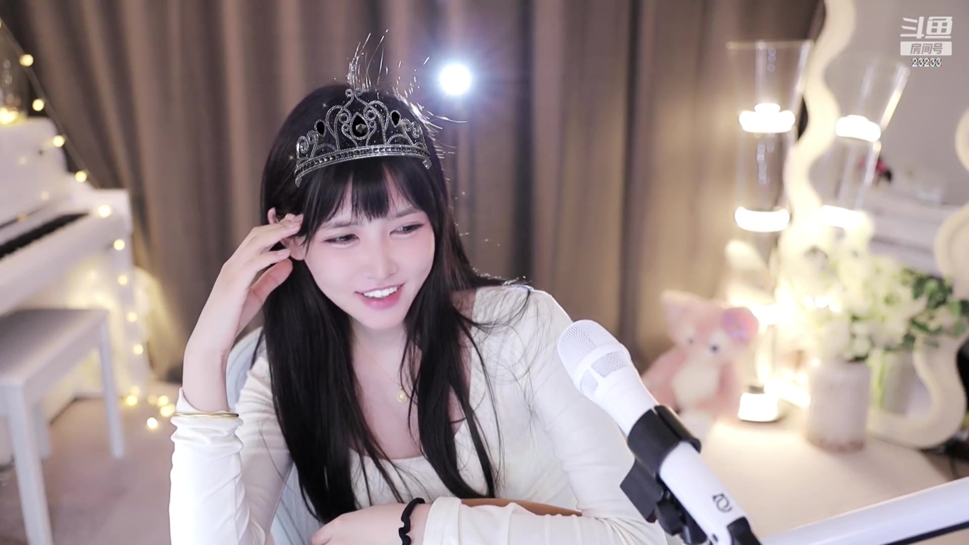 【2023-10-25 02点场】喵小莎：下午3点，晚上11点