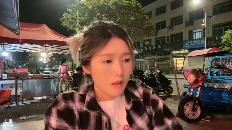 【2023-10-25 00点场】A妹A妹：【呆猪】新人主播