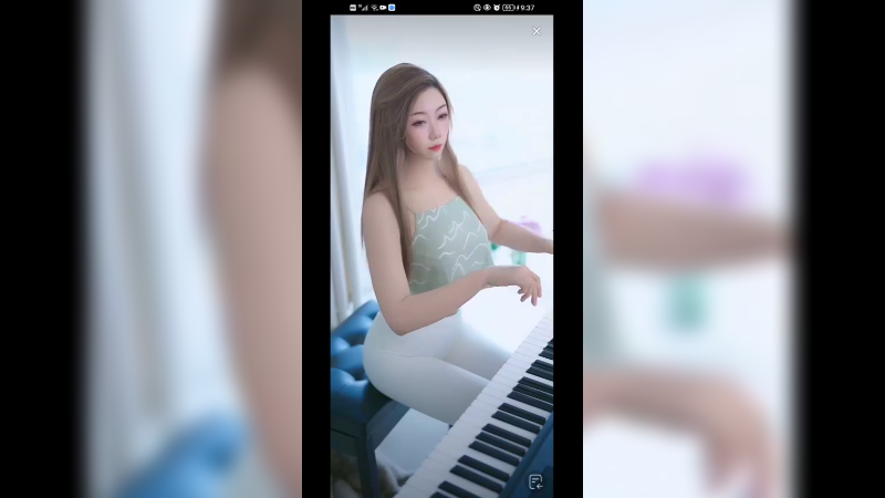 美女弹琴真好听，身材好美啊