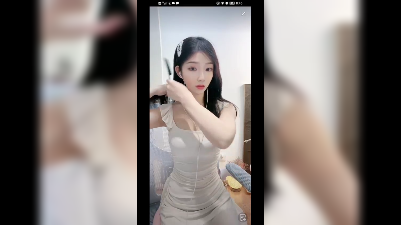 美女看起来不错，淑女风