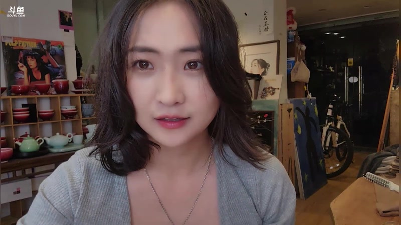 【2023-10-28 20点场】刘灶灶：今晚逛逛店铺。。。。