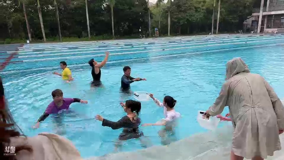 【2023-10-28 14点场】胸肌很大的良小伞：深圳官方户外！巨龙族集合！