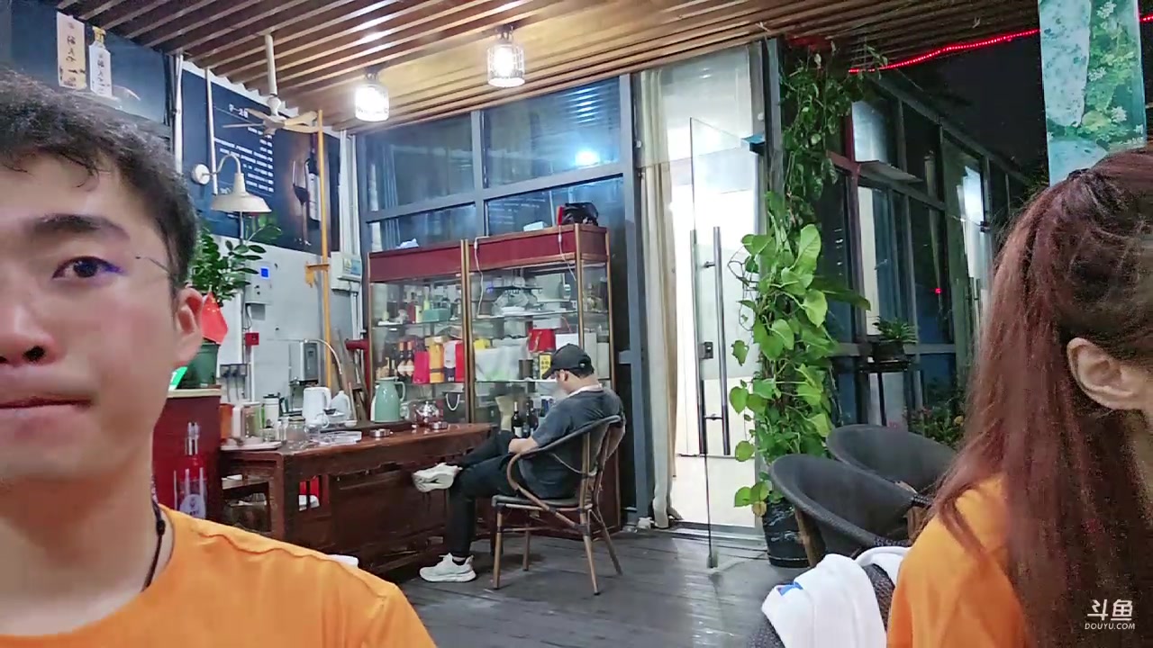 【2023-10-28 17点场】别问问就黑皮：深圳户外，第二天