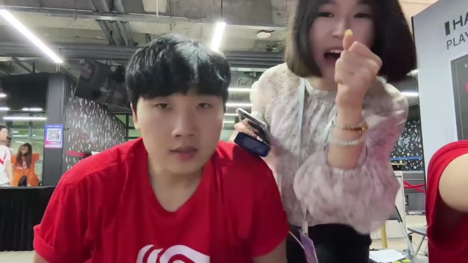 【2023-10-28 18点场】胸肌很大的良小伞：深圳官方户外！巨龙族集合！