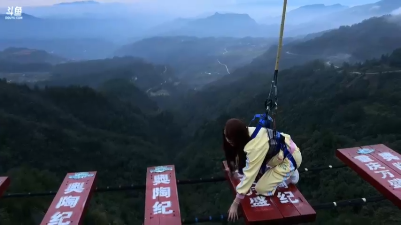 【2023-10-28 18点场】菜到极致小兰摧：【白银双倍】勇敢者游戏2 day1