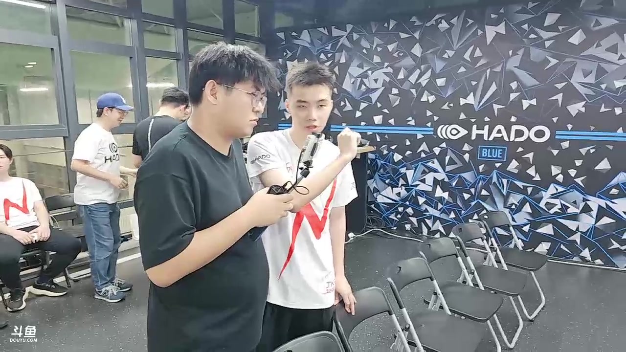 【2023-10-29 17点场】别问问就黑皮：深圳户外，第二天