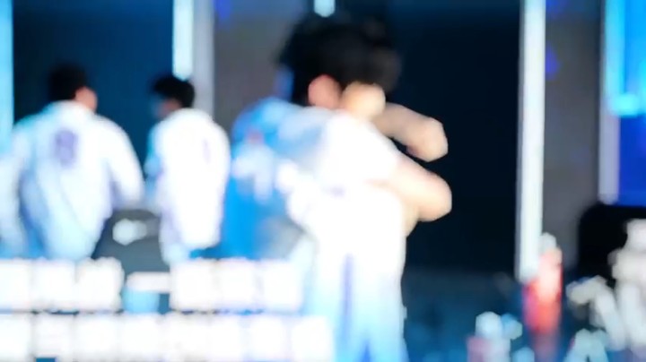 我们的故事还在书写