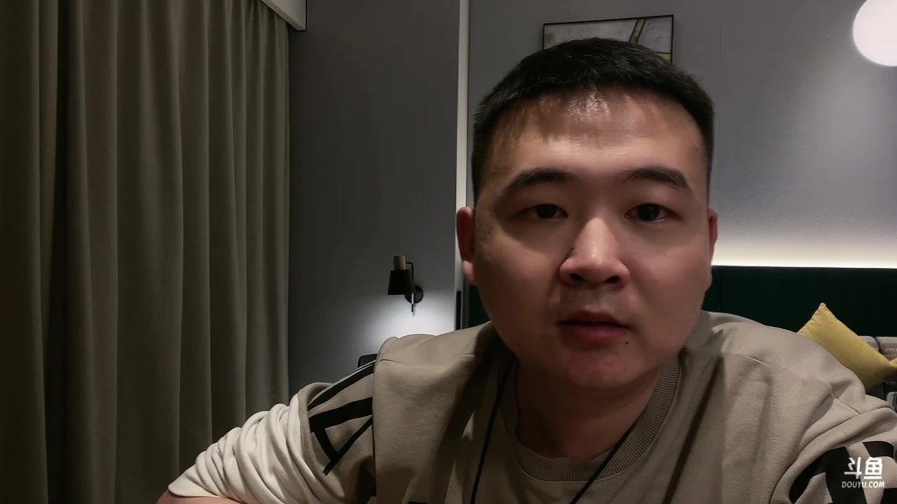 【2023-10-31 01点场】石大壮zz：出发去北京了！一会可能户外