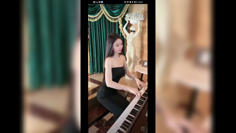 美女直播没多久粉丝很喜欢