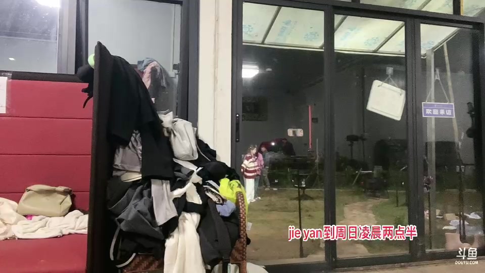 【2023-10-31 22点场】惠娜娜呀：【小奶团】985团播