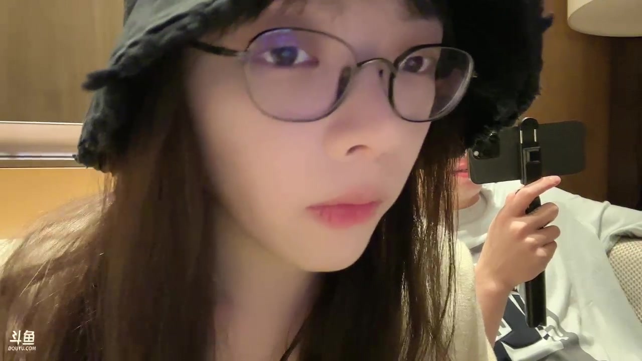 【2023-11-01 18点场】童猪啊i：【珠海】随时可能出现的户外