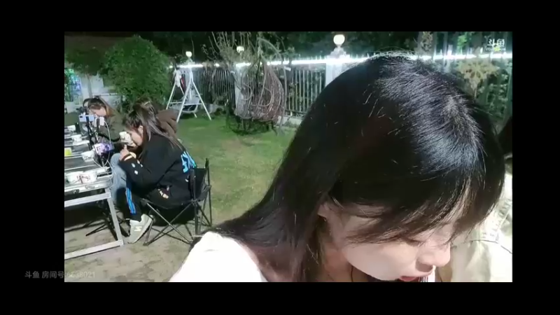 贝贝天天吃大餐，快乐啊