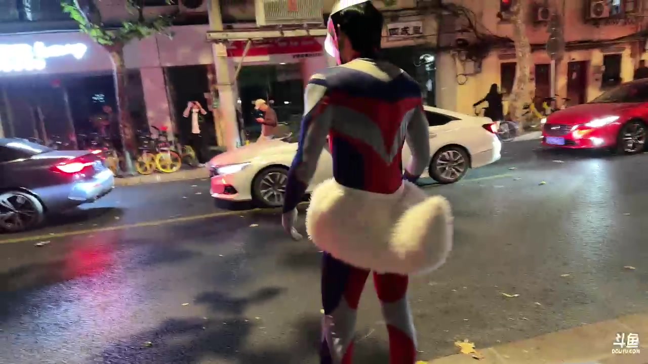 【2023-11-01 00点场】胸肌很大的良小伞：户外集合！9倍亲密度上限！