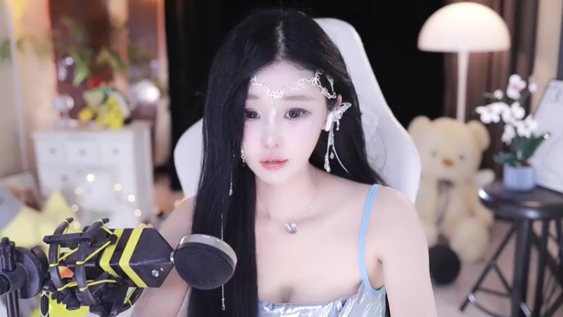 【2023-11-04 01点场】苏小懒困了：⭐人鱼公主朵莉亚上线啦