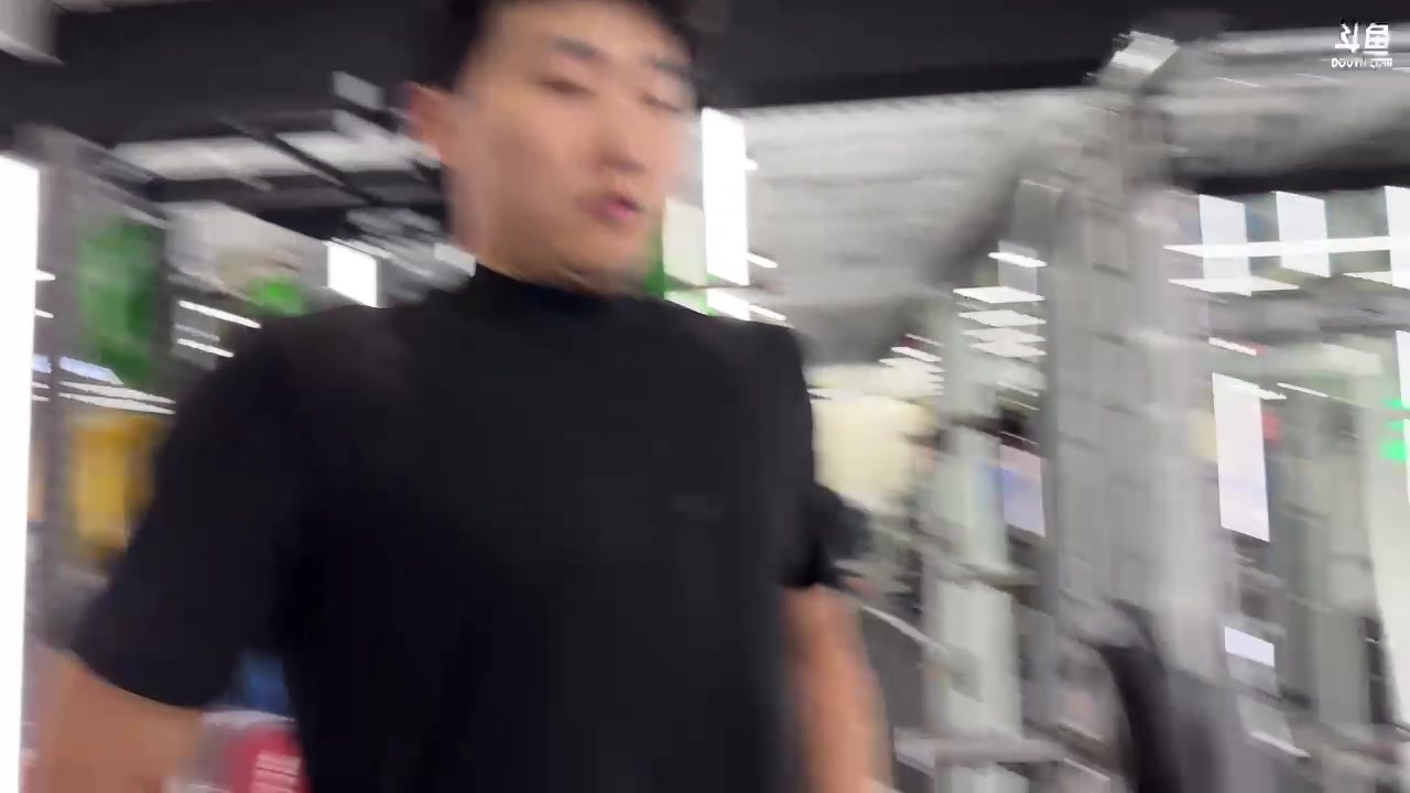 【2023-11-06 17点场】胸肌很大的良小伞：大龙健身！钻石双倍！巨龙族集合！