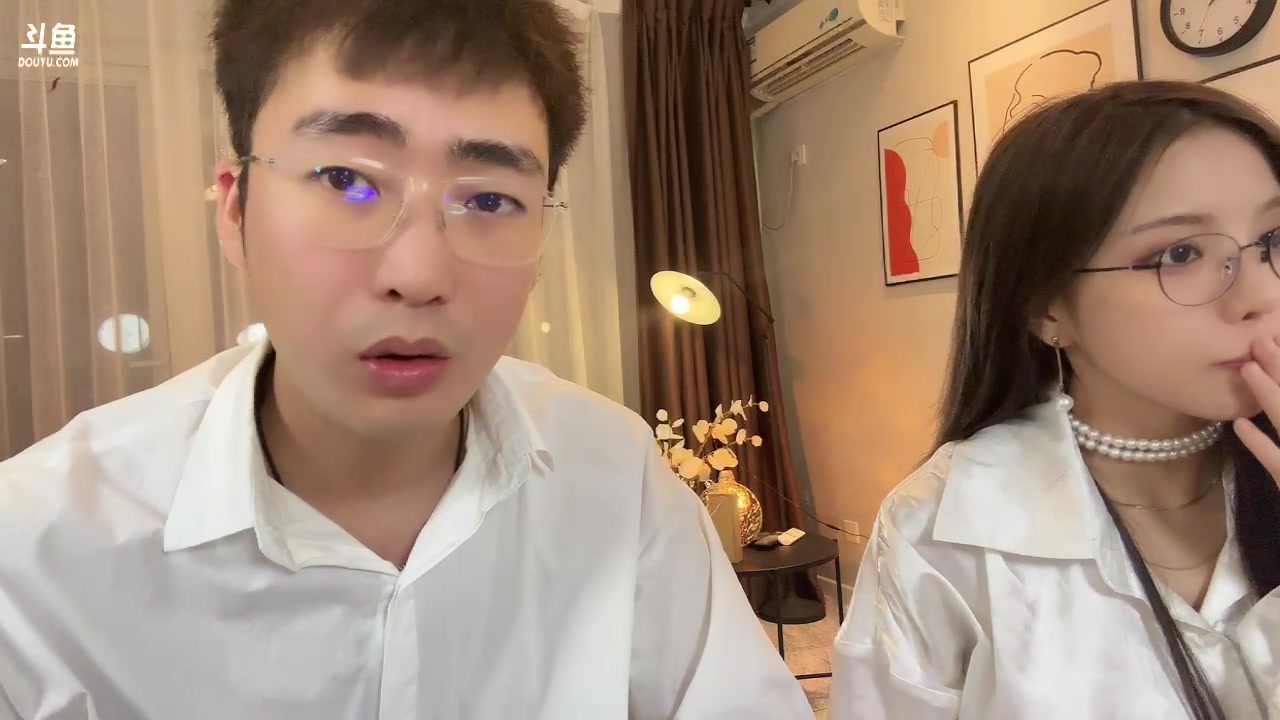 【2023-11-07 20点场】别问问就黑皮：下午5点开播，去6姐家