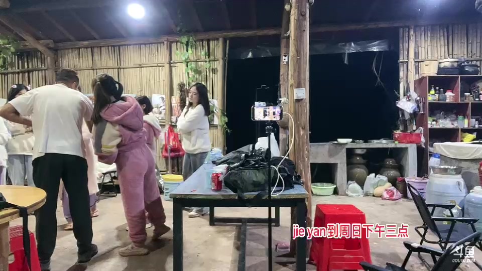 【2023-11-02 03点场】惠娜娜呀：【小奶团】211之上位之夜～985团播