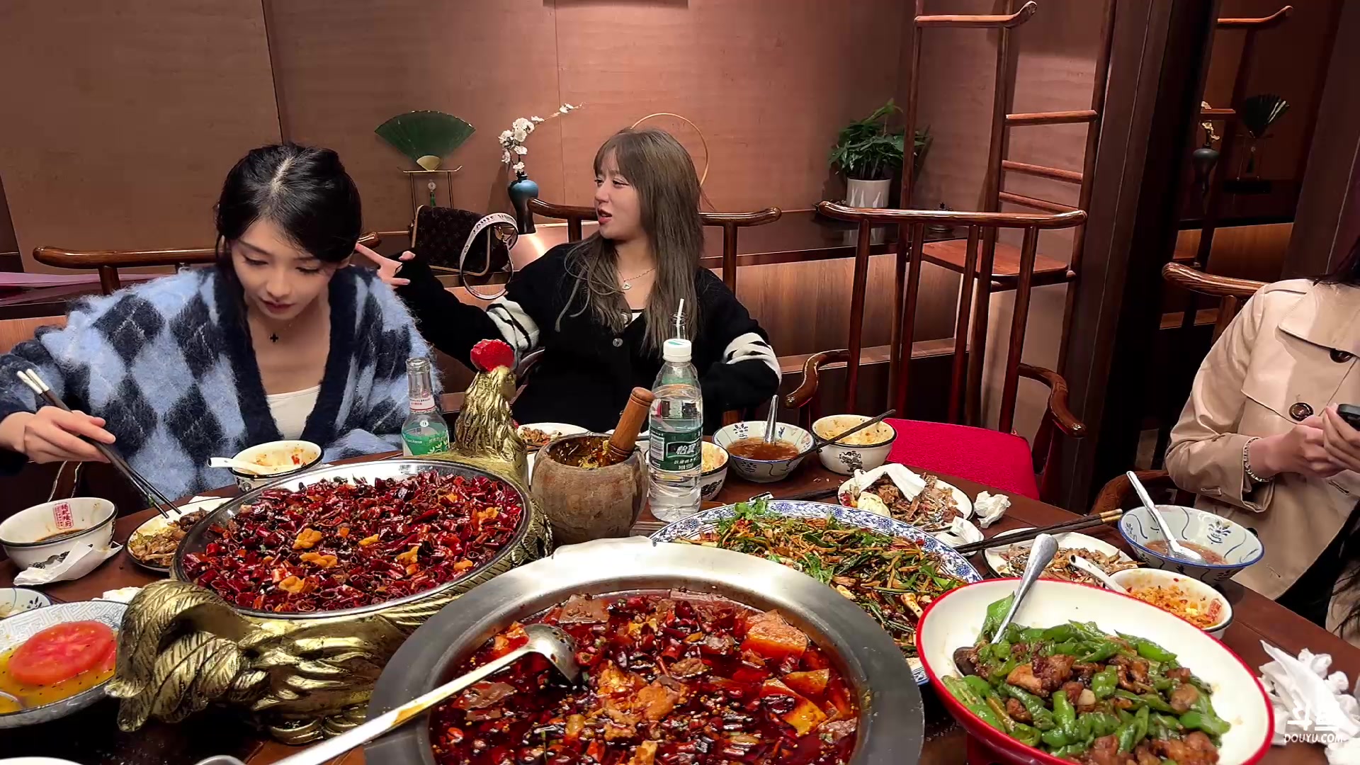 【2023-11-09 22点场】呆妹儿小霸王：【双倍】今天4mango聚会