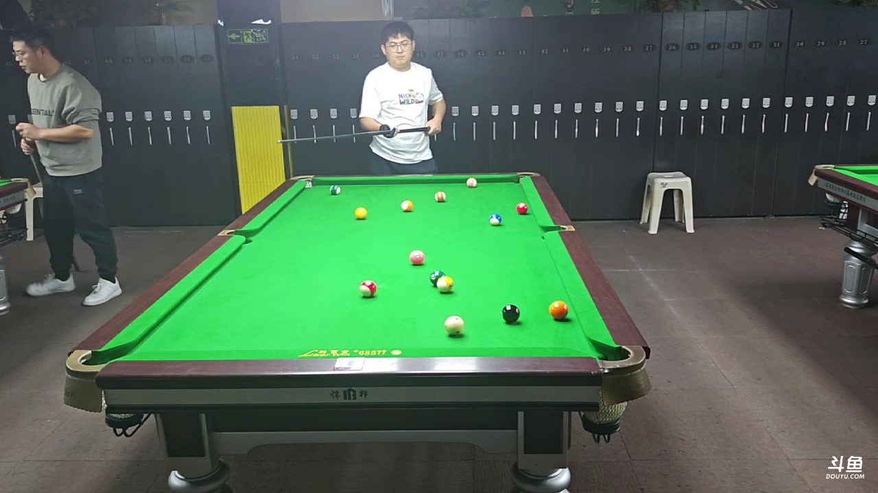 【2023-11-12 20点场】火力堂主：看比赛剪头发晚点播！