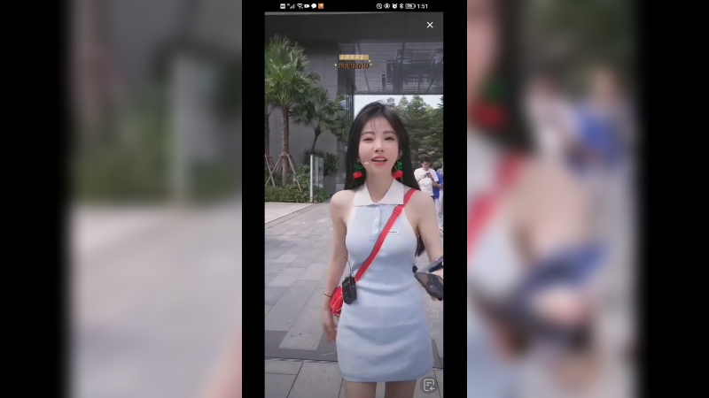 冯提莫深情演唱《卜卦》