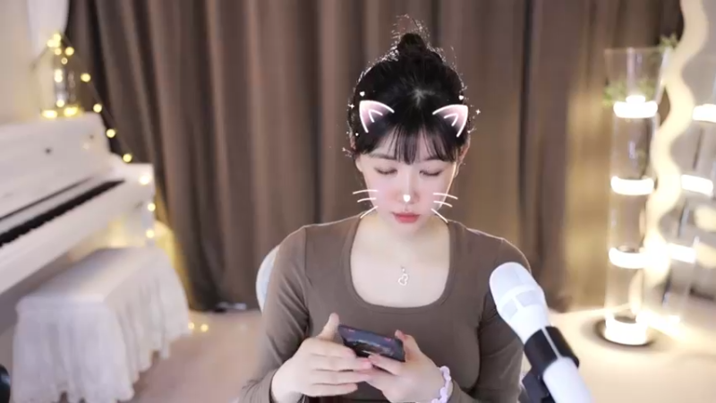 【2023-11-12 14点场】喵小莎：下午3点，晚上11点