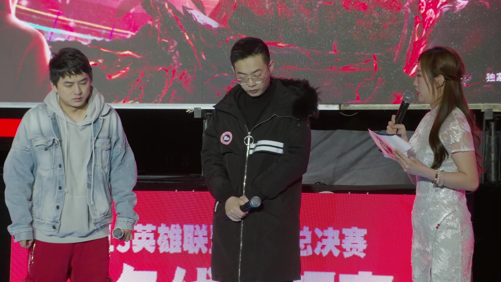 【2023-11-12 19点场】草莓：【约战】草莓卷毛一起看比赛 14163