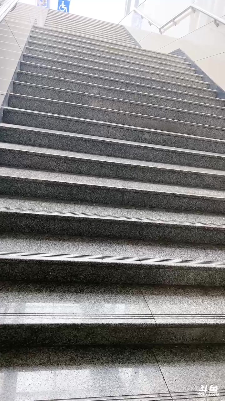 【2023-11-15 14点场】Q可爱已达标Q:跟新一一起户外吃个饭^^