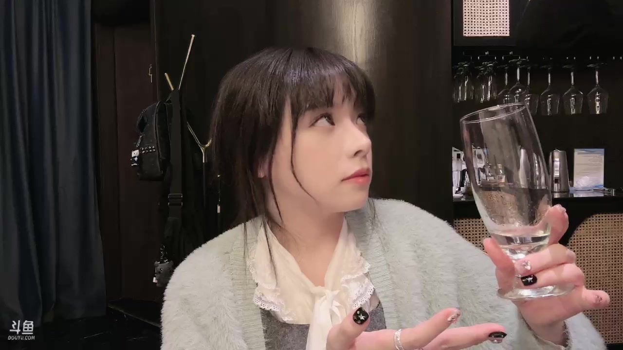 【2023-11-15 23点场】童猪啊i：到芜湖了安顿一下来！钻粉狂欢