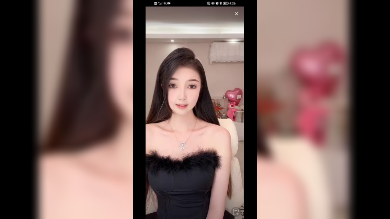 美女直播聊天，真优雅