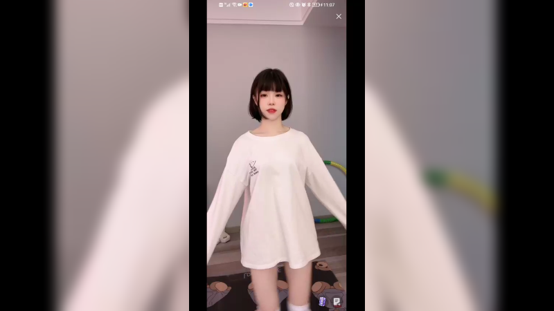 好可爱的小姐姐，夹子一枚