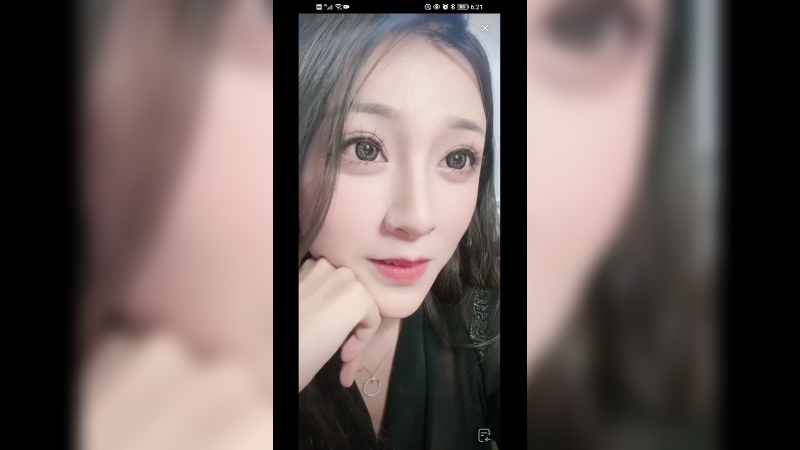 美女车模叶子是耐看型人