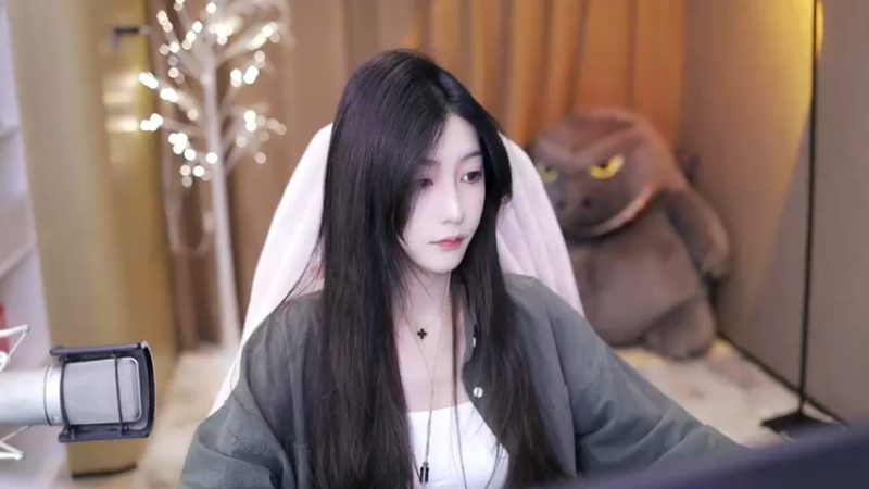 【2023-11-23 17点场】叶知秋Vanessa：秋：今天过的开心吗