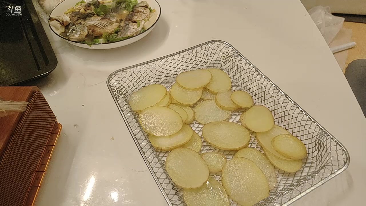 【2023-11-23 17点场】大胖狗koko：猪肝汤 薯片 蛋炒饭