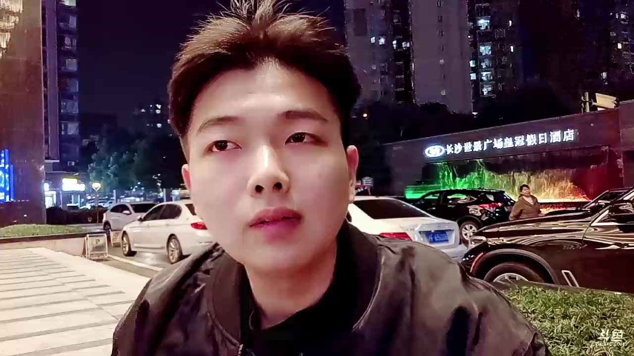 【2023-11-24 18点场】王大谋119：[小奶团] 今天下午抵达长沙，户外