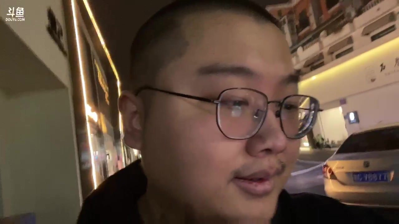 【2023-11-25 18点场】驴酱的冯雨大王：冯雨：保持理智，热爱生活！