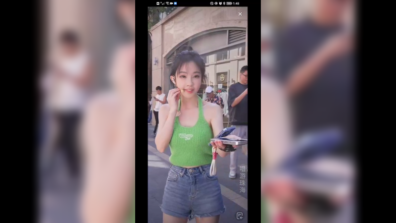 美女冯提莫演唱小情歌