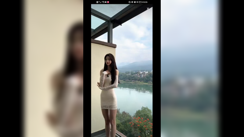 美女在家直播聊天