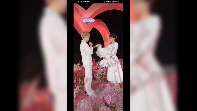 网红王者荣耀游戏主播求婚女主播，快乐啊